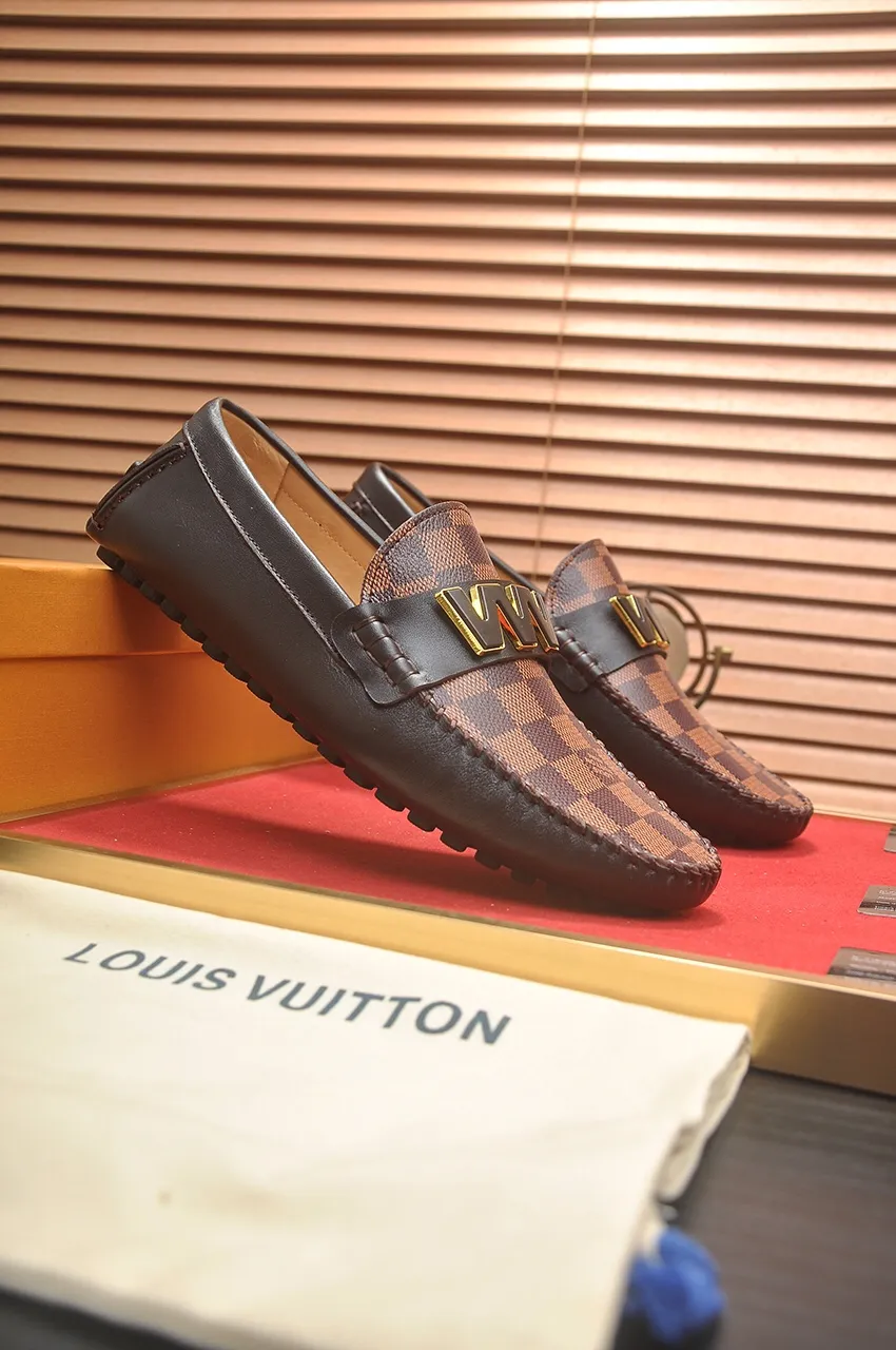 Men's men's shoes 💰420💶 [LV Doudou shoes] (water-dyed cowhide lining) new model is on the market, available on the official website. The new Doudou shoes are processed into single-color materials, and the uppers are made of imported horsehide leather. The body of the shoe is fully hemmed with mark thread, and is lined with imported original cowhide leather. The elegant shoe shape is super suitable for all-matching, and the size is 38-44.
